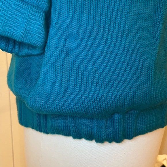 Limited Mock Neck Bubble Sweater w/ Pockets - Picture 7 of 7